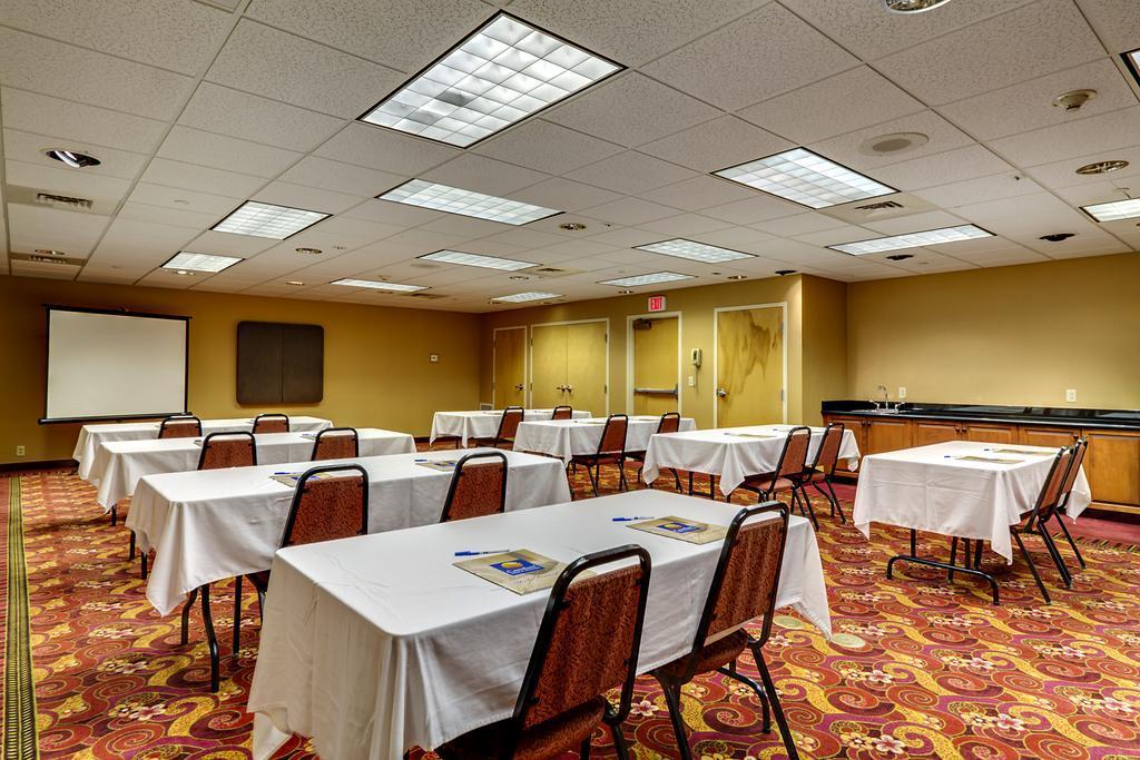 Comfort Inn & Suites York Esterno foto